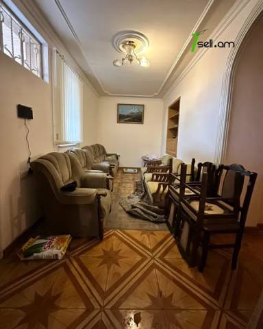 Մեկ հարկանի քարե տուն Ազատության պողոտայում Արաբկիրում, 150 ք.մ., կապիտալ վերանորոգված