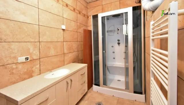 Երեք հարկանի քարե տուն, Նոյ թաղամաս Մալաթիա Սեբաստիայում, 430 քմ, 2 սանհանգույց