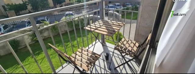 2 սենյականոց բնակարան նորակառույց շենքում Վերին Անտառային փողոցում, 70 ք.մ., բարձր առաստաղներ