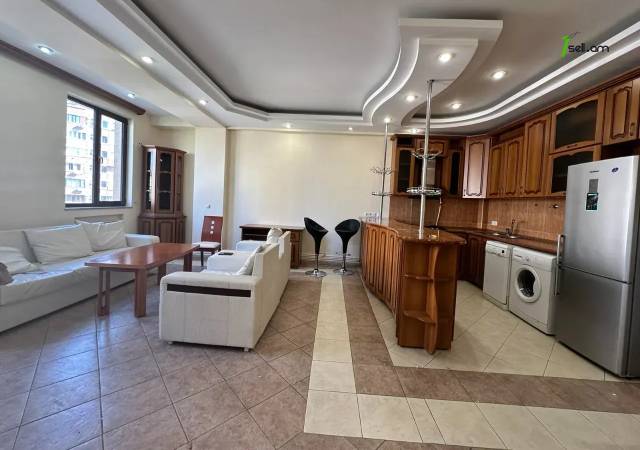 2 սենյականոց բնակարան Սարյանի փողոցում, 66 ք.մ., 3/6 հարկ, բարձր առաստաղներ, կապիտալ վերանորոգված