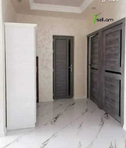 3 սենյականոց բնակարան Սեբաստիայի փողոցում, 72 ք.մ., 7/9 հարկ, մի քանի պատշգամբ, կապիտալ վերանորոգված