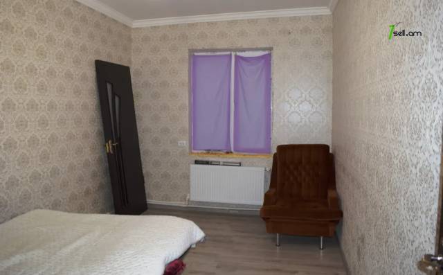 2 սենյականոց բնակարան, Արագած-6 թաղամաս, 52 ք.մ., 2/4 հարկ, եվրովերանորոգված