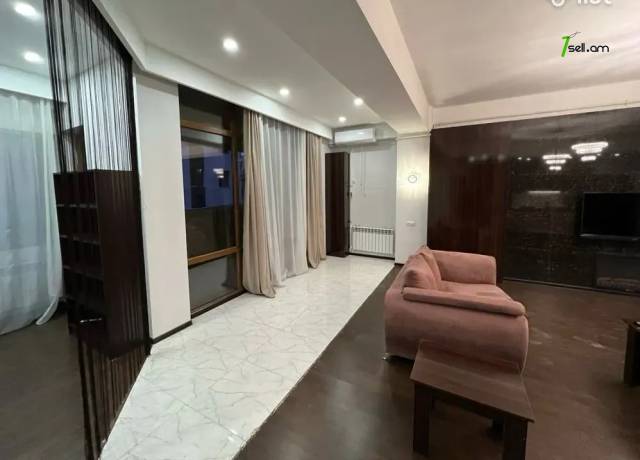 4 սենյականոց բնակարան նորակառույց շենքում Ռիգայի փողոցում, 136 ք.մ., 2 սանհանգույց, բարձր առաստաղներ