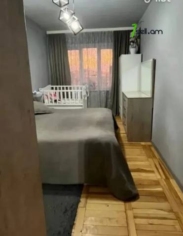 3 սենյականոց բնակարան, Դավթաշենի 3-րդ զանգված, 73 քմ, նախավերջին հարկ, կոսմետիկ վերանորոգում