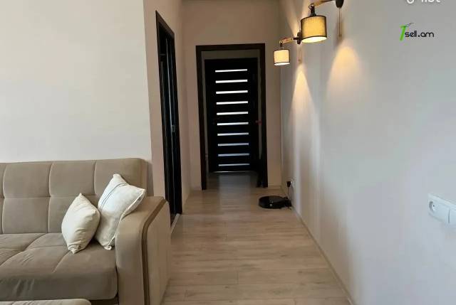 3 սենյականոց բնակարան նորակառույց շենքում Ֆուչիկի փողոցում, 83 քմ, նախավերջին հարկ, բարձր առաստաղներ