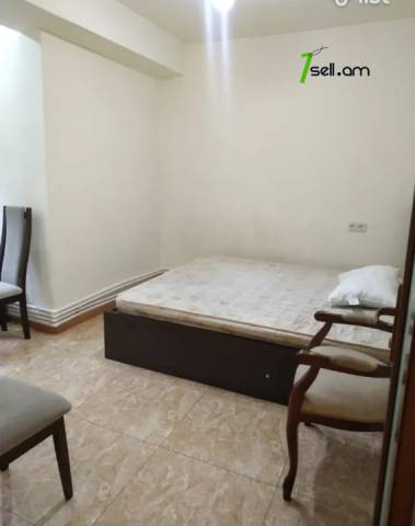 4 սենյականոց բնակարան Հին Երևանցու փողոցում, 90 ք.մ., 2 սանհանգույց, 1/9 հարկ, եվրովերանորոգված