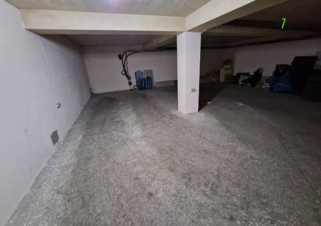 Ընդարձակ 5 սենյականոց բնակարան նորակառույց շենքում Վերին Անտառային փողոցում, 330 ք.մ.