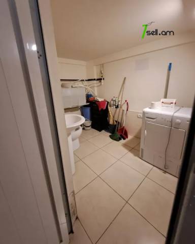 4 սենյականոց բնակարան Բաշինջաղյան փողոցում, 58 քմ, 1/9 հարկ, 2 սանհանգույց, կապիտալ վերանորոգված