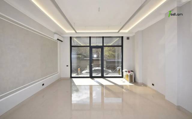 Գրասենյակային տարածք Թումանյան փողոցում կենտրոնում, 180 քմ