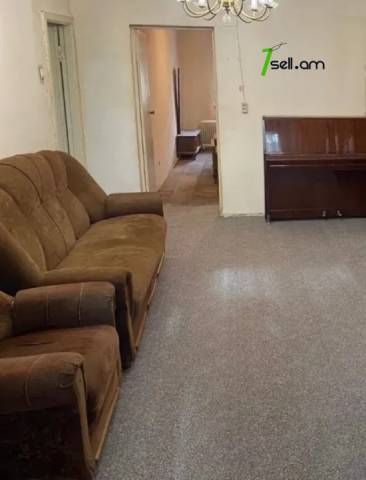 2 սենյականոց բնակարան Հալաբյան փողոցում, 54 ք.մ., 1/4 հարկ, կապիտալ վերանորոգված, քարե շենք