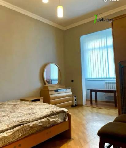 2 սենյականոց բնակարան, Tigran Mets Ave, 60 քմ, նախավերջին հարկ, բարձր առաստաղներ, եվրովերանորոգված