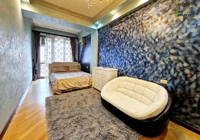 Ընդարձակ 5 սենյականոց բնակարան նորակառույց շենքում, Buzand St, 260 ք.մ., 3+ սանհանգույց