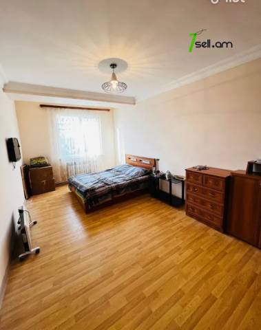 2 սենյականոց բնակարան Արամ Խաչատրյան փողոցում, 49 քմ, 9/13 հարկ, եվրովերանորոգված