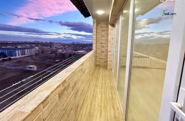 3 սենյականոց բնակարան Զաքարիա Քանաքեռցու փողոցում, 75 ք.մ., եվրովերանորոգված