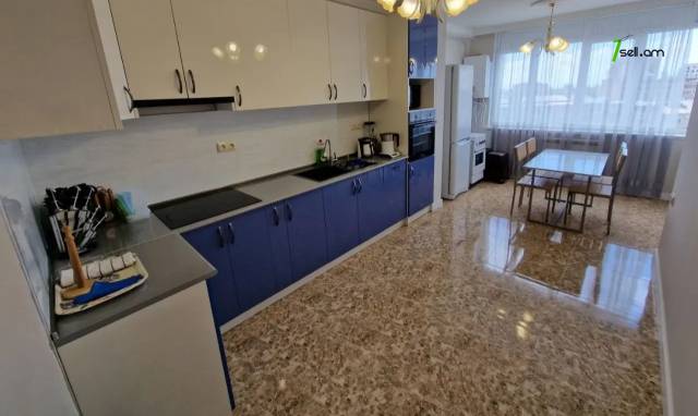 4 սենյականոց բնակարան Նիկոլ Դումանի փողոցում, 130 ք.մ., 4/14 հարկ, կապիտալ վերանորոգված