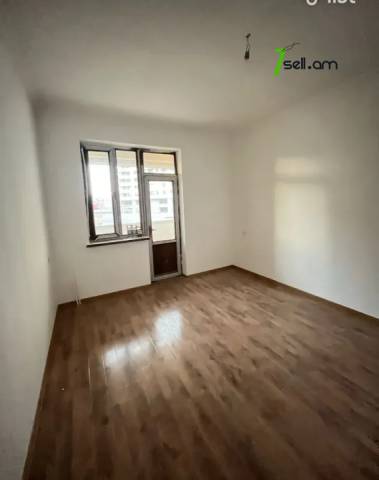 3 սենյականոց բնակարան նորակառույց շենքում Մոնթե Մելքոնյան փողոցում, 100 ք.մ., 2 սանհանգույց