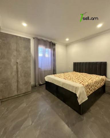 Մեկ հարկանի քարե տուն Ադմիրալ Իսակովի պողոտայում Թաիրովում, 54 քմ, կապիտալ վերանորոգված