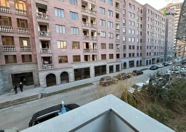 3 սենյականոց բնակարան նորակառույց շենքում Ադոնցի փողոցում, 82 քմ, 2/8 հարկ, 2 սանհանգույց