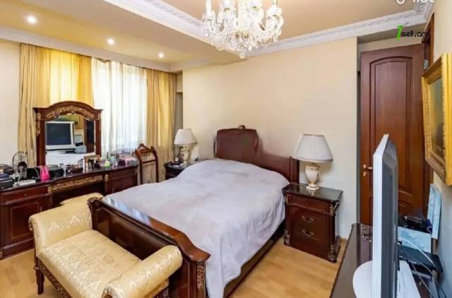 4 սենյականոց բնակարան Մոսկովյան փողոցում, 150 ք.մ., 2 սանհանգույց, 2/8 հարկ, եվրովերանորոգված