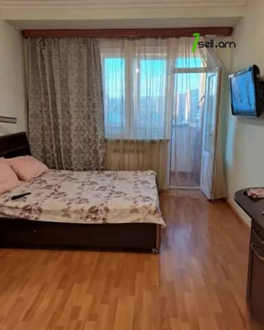 3 սենյականոց բնակարան Ֆրունզեի փողոցում, 102 քմ, 7/9 հարկ, 2 սանհանգույց, կապիտալ վերանորոգված