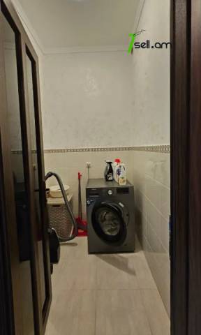 Երկու հարկանի քարե տուն Նոր Արեշի 7-րդ փողոցում Էրեբունիում, 520 քմ, 3+ սանհանգույց