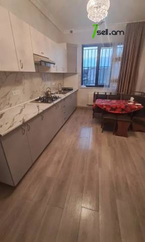 Մեկ հարկանի քարե տուն Էրեբունիում, 100 քմ, կապիտալ վերանորոգված