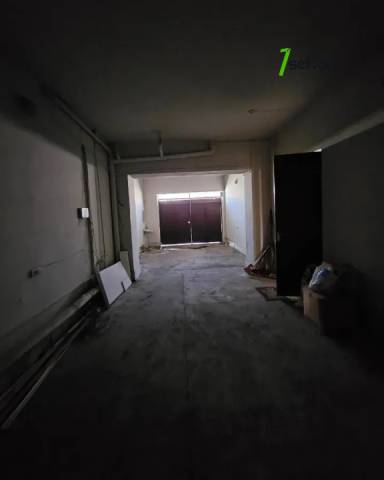 Երեք հարկանի քարե տուն Քաջազնունի փողոցում կենտրոնում, 1060 ք.մ., 3+ սանհանգույց