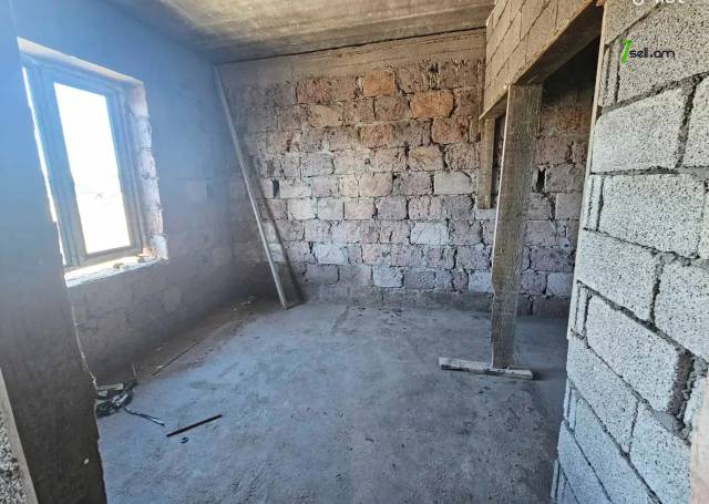 Երկու հարկանի տուն 27-րդ փողոցում Զովունիում, 120 ք.մ., 2 սանհանգույց