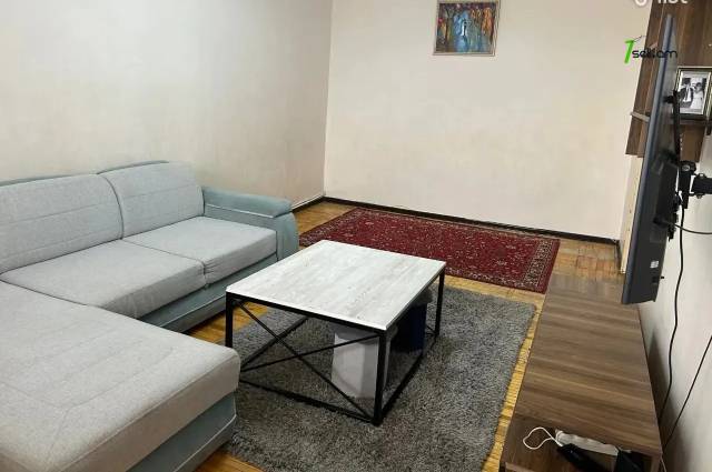 2 սենյականոց բնակարան Ակսել Բակունցի փողոցում, 58 քմ, 7/9 հարկ, մասնակի վերանորոգում