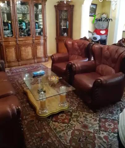 3 սենյականոց բնակարան, Դավթաշենի 4-րդ զանգված, 105 ք.մ., մի քանի պատշգամբ, 4/9 հարկ