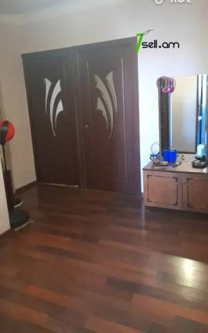 3 սենյականոց բնակարան Քանաքեռ Զեյթունում, 92 ք.մ., նախավերջին հարկ, մի քանի պատշգամբ