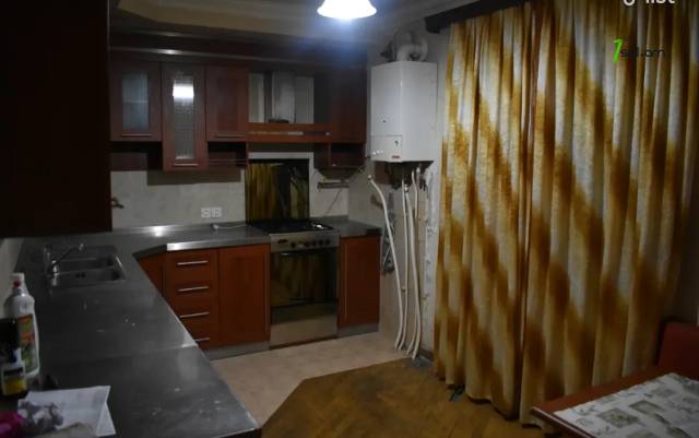 5 սենյականոց բնակարան Լվովյան փողոցում, 130 քմ, 1/5 հարկ, 2 սանհանգույց, կապիտալ վերանորոգված