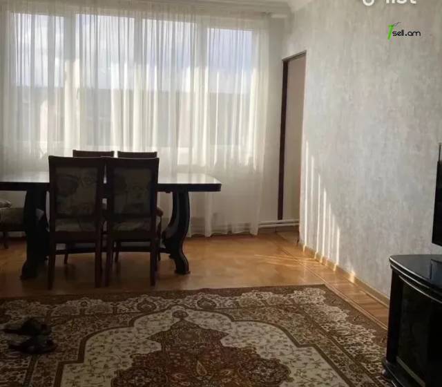 3 սենյականոց բնակարան Ավանեսովի փողոցում, 78 ք.մ., բարձր առաստաղներ, կապիտալ վերանորոգված, քարե շենք