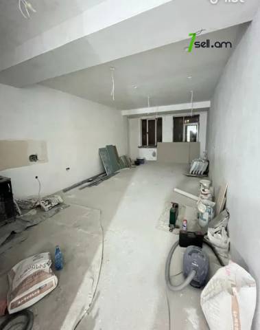 4 սենյականոց բնակարան նորակառույց շենքում Նիկողայոս Ադոնցի փողոցում, 105 ք.մ., 5/8 հարկ