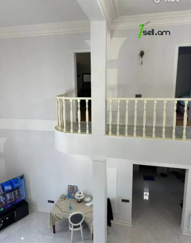 Երկու հարկանի քարե տուն Գևորգ Հովսեփյանի փողոցում Նորք Մարաշում, 282 քմ, 2 սանհանգույց