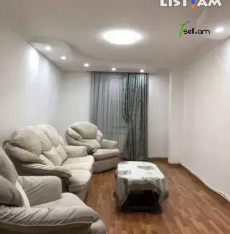 2 սենյականոց բնակարան Դրոյի փողոցում, 50 ք.մ., նախավերջին հարկ, կապիտալ վերանորոգված, քարե շենք