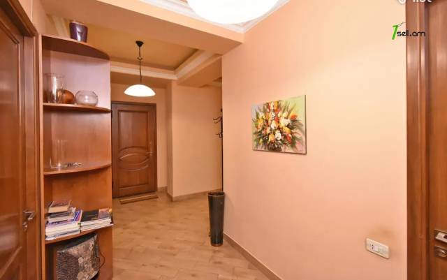 4 սենյականոց բնակարան նորակառույց շենքում Փավստոս Բուզանդի փողոցում, 141 ք.մ., 2 սանհանգույց