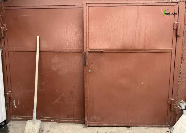 3 սենյականոց բնակարան Լեփսիուսի փողոցում, 73 ք.մ., 1/4 հարկ, եվրովերանորոգված