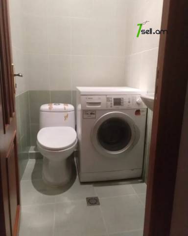 3 սենյականոց բնակարան նորակառույց շենքում Արգիշտի փողոցում, 120 ք.մ., 2 սանհանգույց