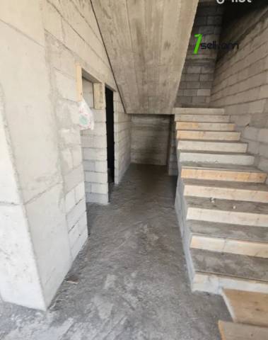 Երեք հարկանի տուն, Գ-1 թաղամաս Աջափնյակում, 280 քմ, 3+ սանհանգույց