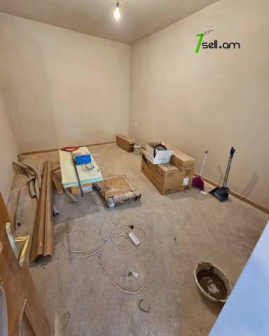 Բազմաֆունկցիոնալ գույք Էրեբունիում, 600 ք.մ.