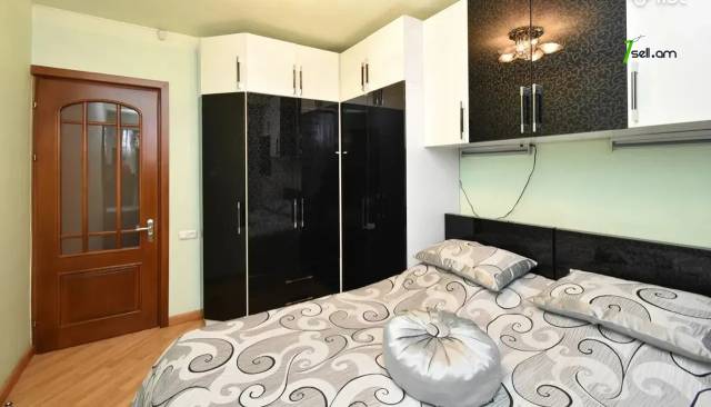 3 սենյականոց բնակարան Վաղարշ Վաղարշյան փողոցում, 83 ք.մ., 3/14 հարկ, եվրովերանորոգված