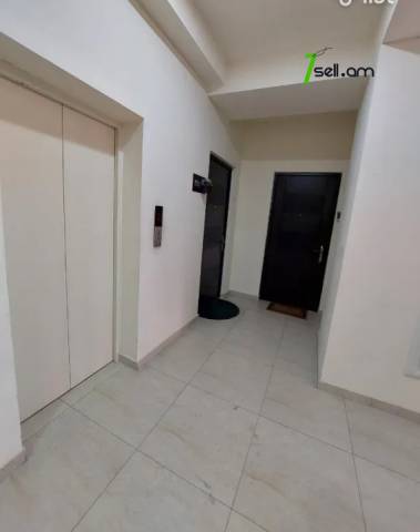 3 սենյականոց բնակարան նորակառույց շենքում Նիկողայոս Ադոնցի փողոցում, 60 ք.մ., բարձր առաստաղներ