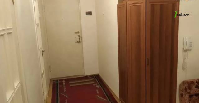 2 սենյականոց բնակարան Կոմիտասի պողոտայում, 60 ք.մ., 10/12 հարկ, 2 սանհանգույց, մասնակի վերանորոգում