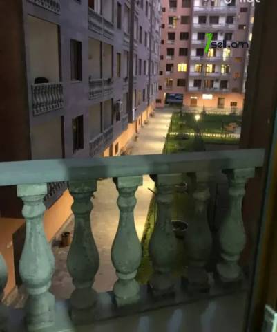 3 սենյականոց բնակարան նորակառույց շենքում Նիկողայոս Ադոնցի փողոցում, 100 ք.մ., 3/8 հարկ