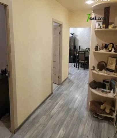 3 սենյականոց բնակարան Գալշոյան փողոցում, 72 քմ, 7/16 հարկ, կապիտալ վերանորոգված