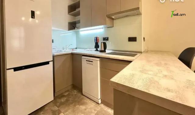 2 սենյականոց բնակարան նորակառույց շենքում Եզնիկ Կողբացու փողոցում, 40 ք.մ., 2/19 հարկ