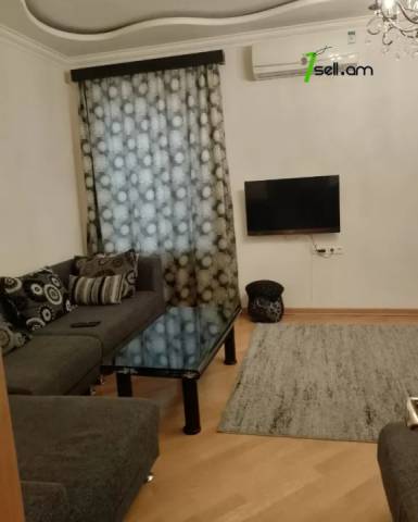 4 սենյականոց բնակարան Հովհաննես Թումանյանի փողոցում, 107 ք.մ., բարձր առաստաղներ, 2/5 հարկ