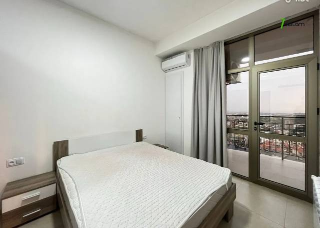 3 սենյականոց բնակարան նորակառույց շենքում Վերին Անտառային փողոցում, 65 քմ, նախավերջին հարկ