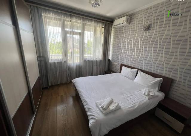 4 սենյականոց բնակարան Սայաթ-Նովայի պողոտայում, 86 քմ, 4/7 հարկ, 2 սանհանգույց, կապիտալ վերանորոգված